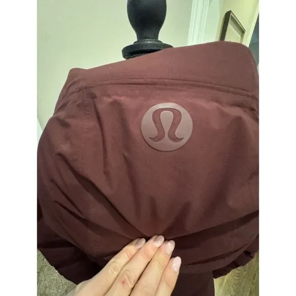 Lululemon NWOT Sleet Street Down Coat Eggplant Hooded Puffer Sz 8 - Picture 8 of 9